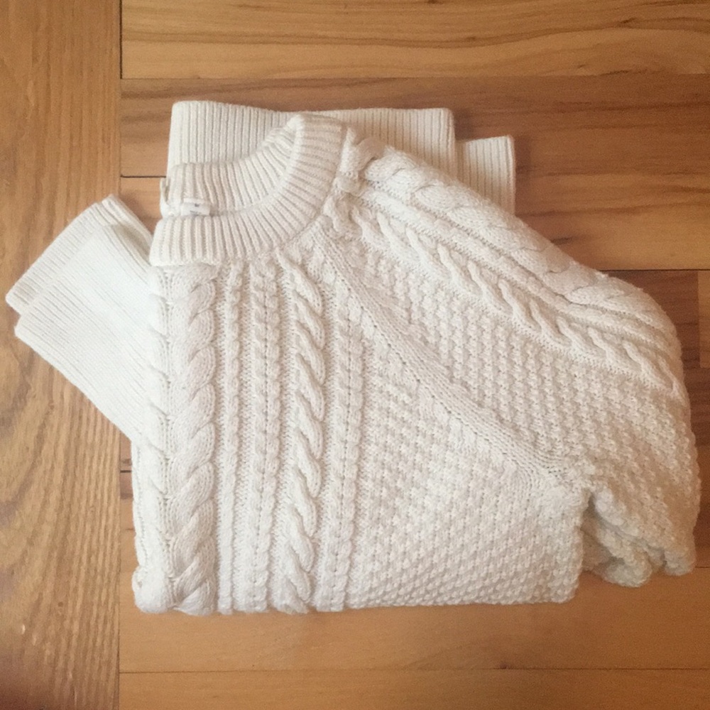 Gap off-white cable knit sweater